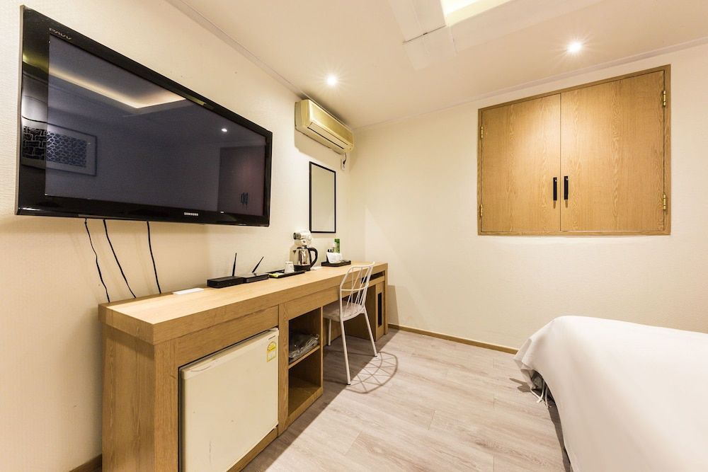 Seolleung BedStation Twin Room (PC, Parking:contact the property) 6