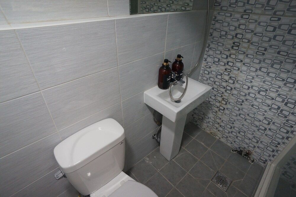 Blue Mansion Guesthouse Standard Double Room 8