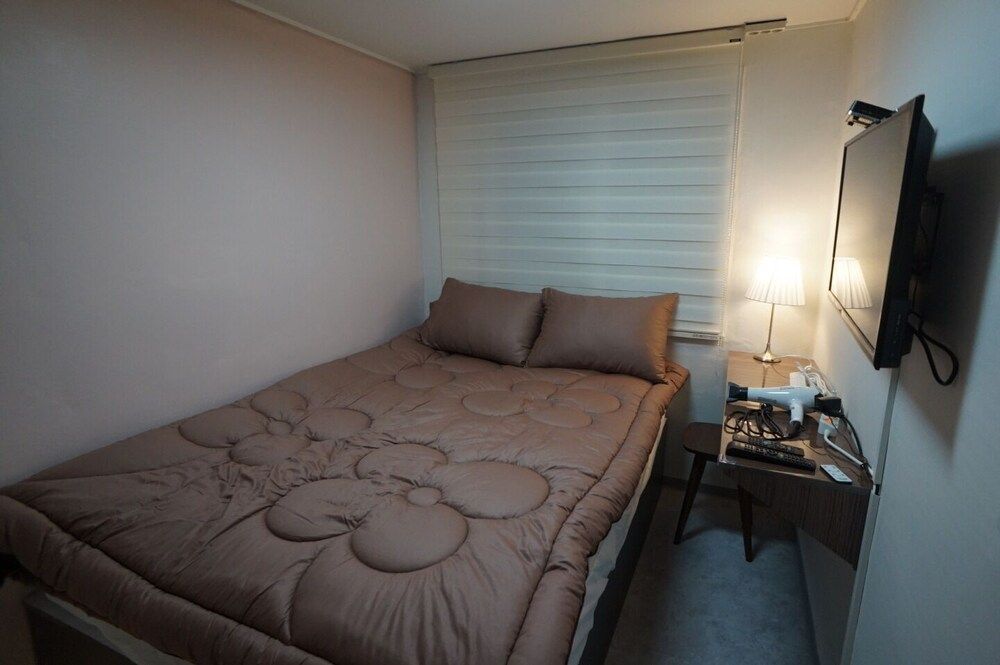 undefined Blue Mansion Guesthouse 3