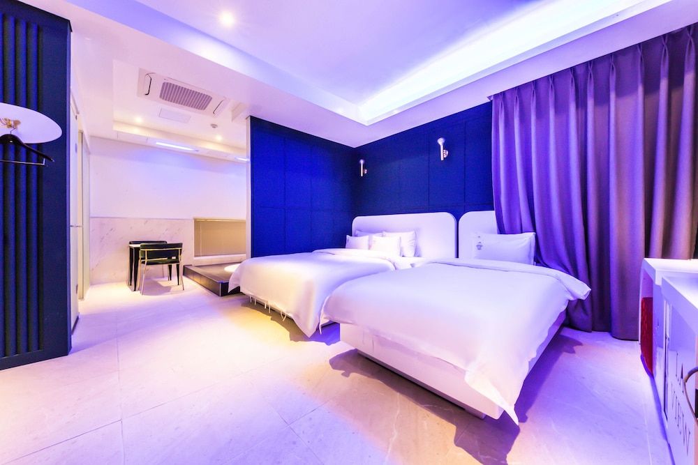 LA View Hotel VVIP 2