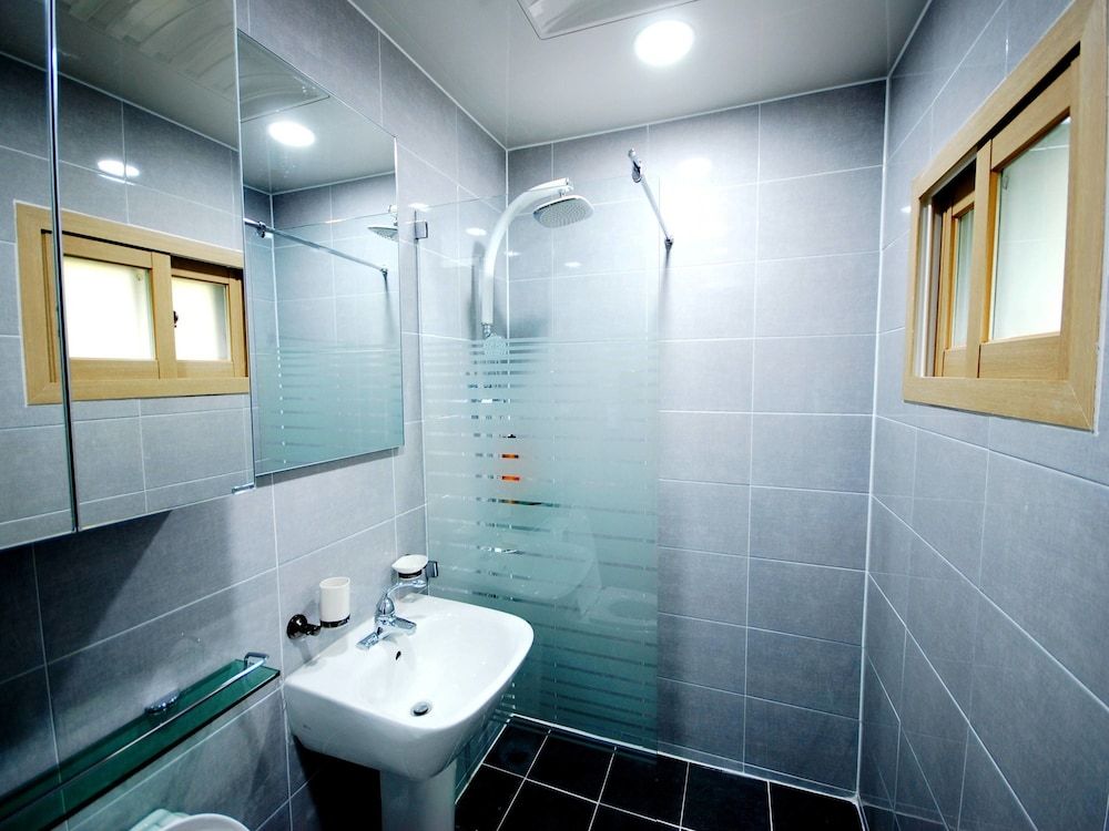 Jin Cozy House Family House, 3 Bedrooms, Non Smoking, Kitchen 13