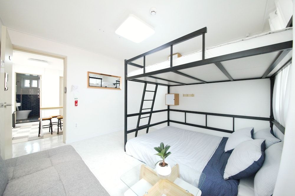 undefined ZIBRO H Guesthouse - Hostel 10