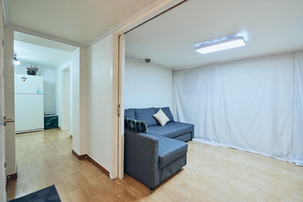 MYEONGDONG Station 2Min HOUSE Full House 24