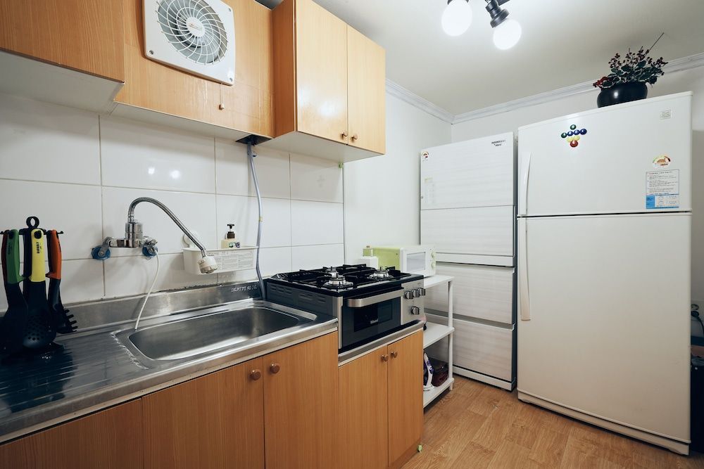 undefined MYEONGDONG Station 2Min HOUSE 3