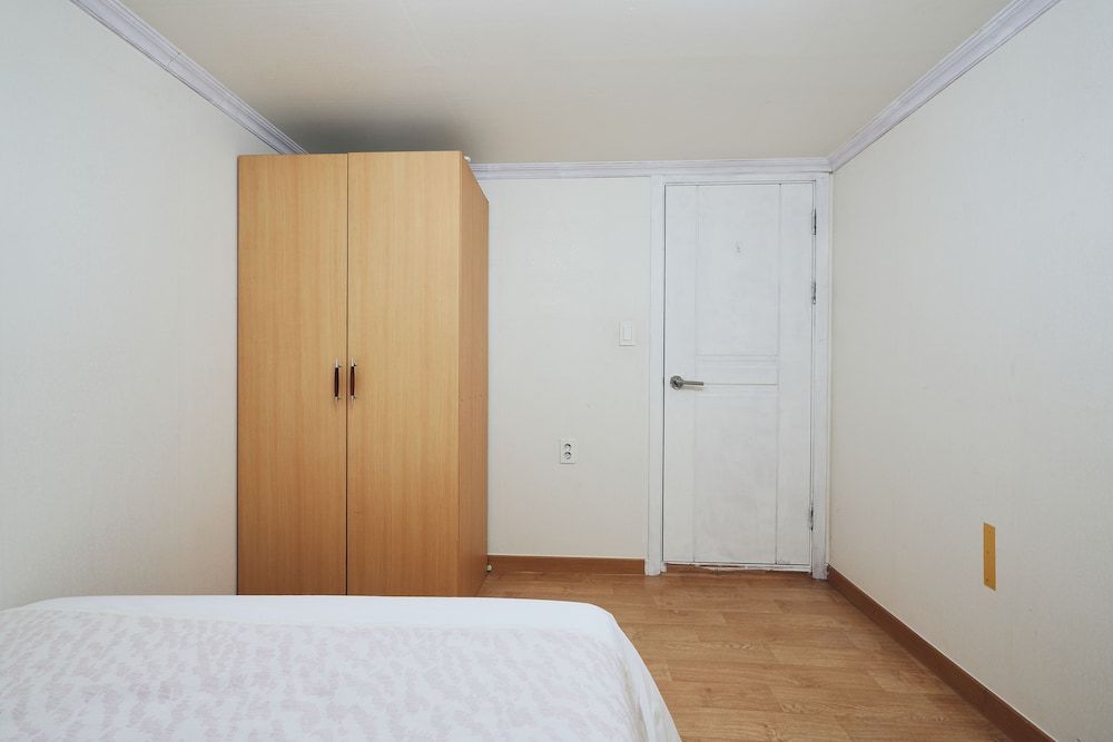 MYEONGDONG Station 2Min HOUSE Full House 11