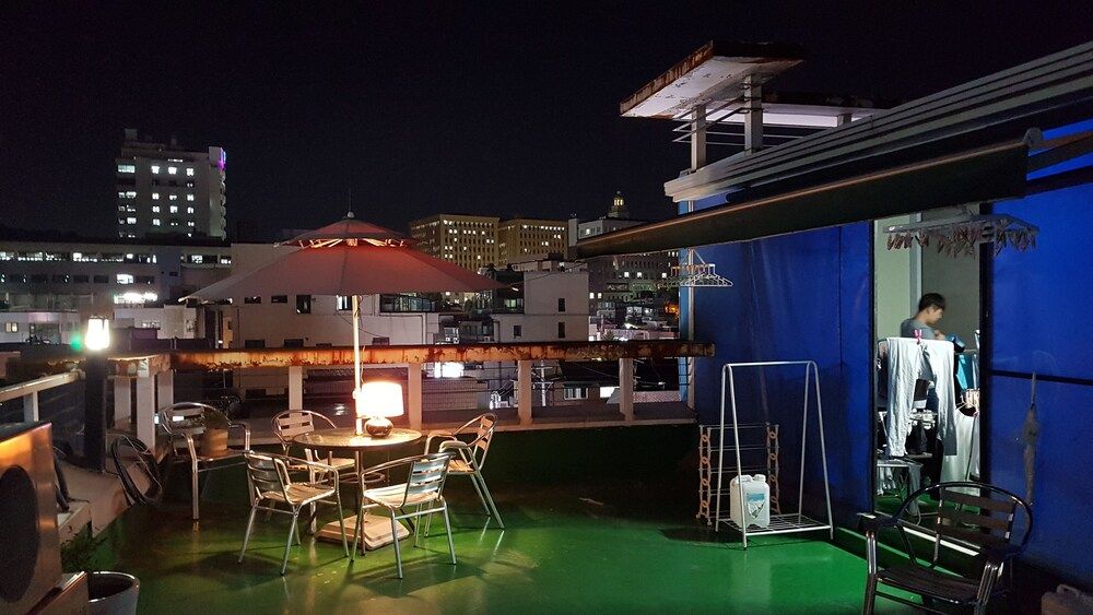 undefined Bluehouse 2