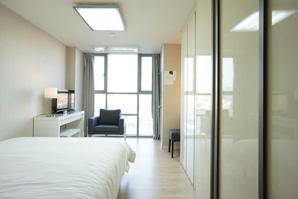 undefined Alice Apartment 4