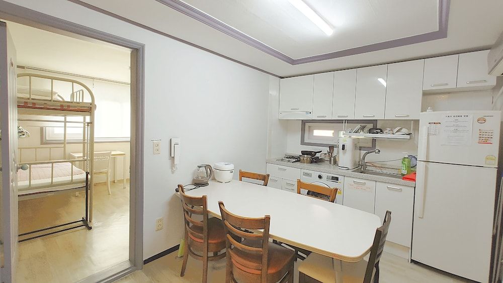 undefined Seoul Holiday Guesthouse - Hostel 7