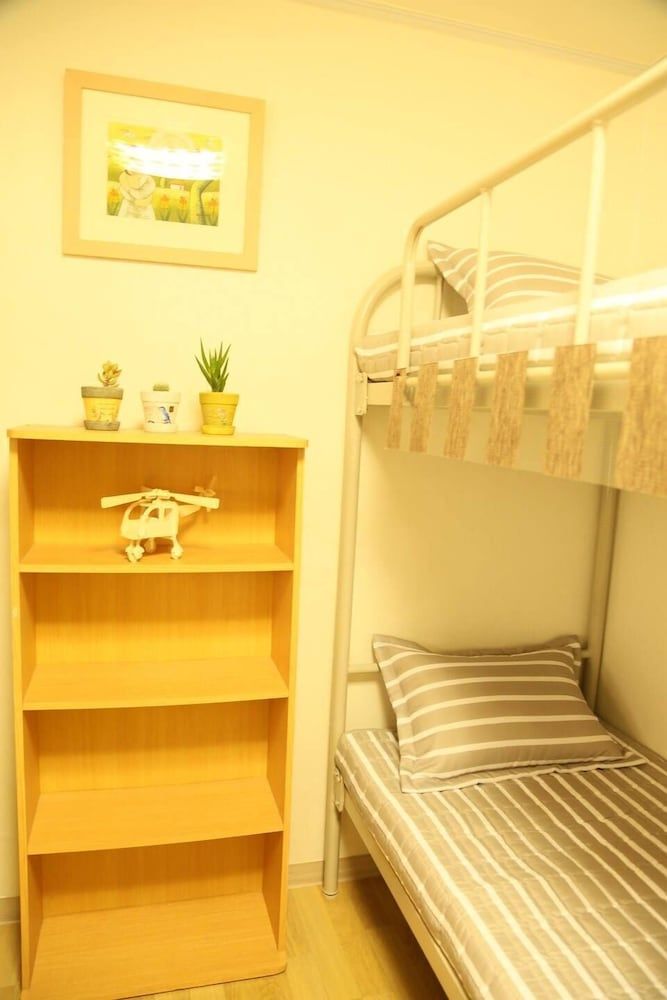 undefined Seoul Holiday Guesthouse - Hostel 5