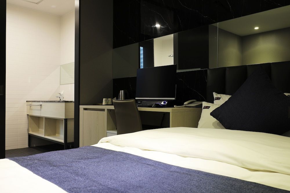 Hotel Aria Deluxe Double Room 3