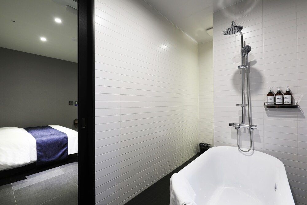 Hotel Aria Deluxe Double Room 6