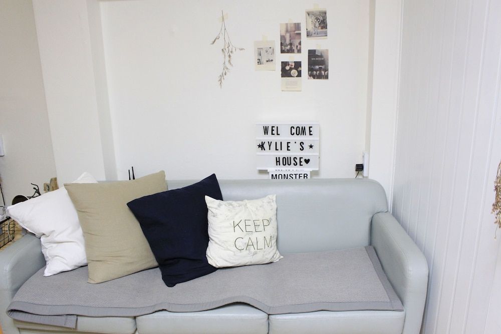 undefined 1 Kay House - Place 4 - Hostel 8