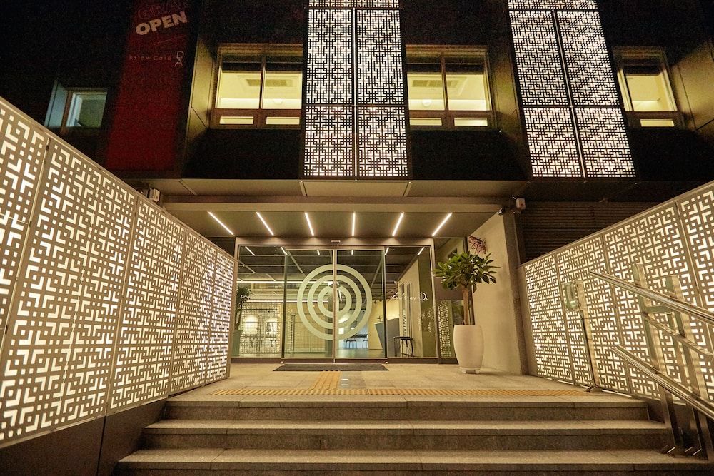 undefined Slow Stay DA 2