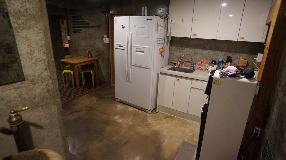 undefined Guesthouse H 5