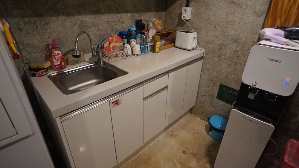undefined Guesthouse H 3