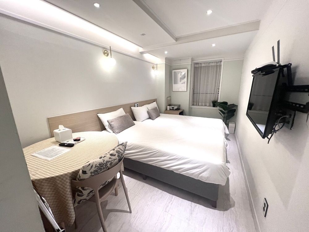 undefined Artravel Home 4