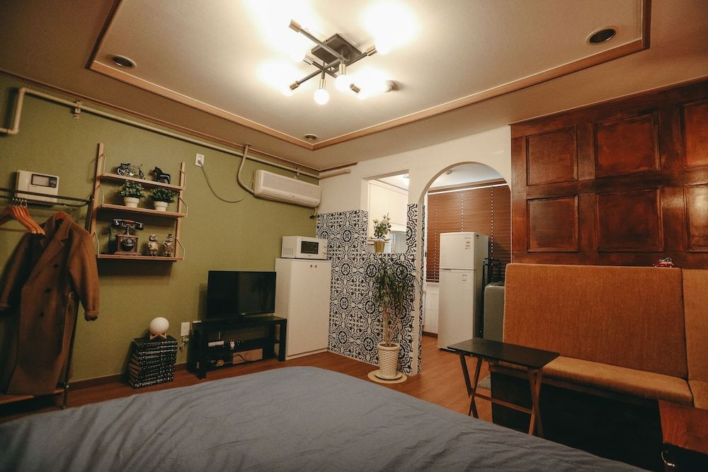 undefined Antique House 7