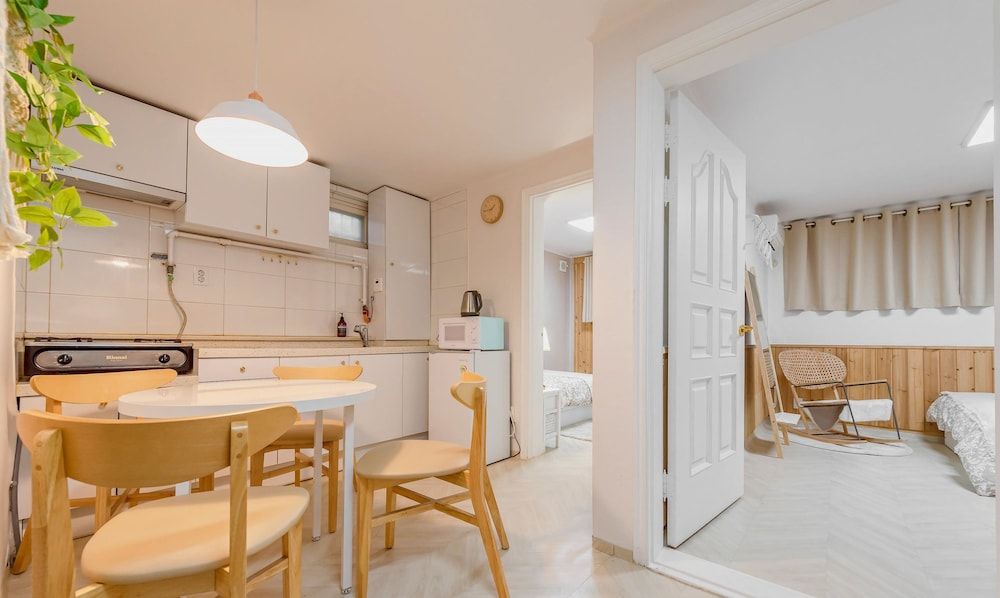 undefined SeeU House 8