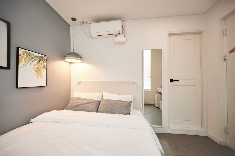 undefined Queen House Hongdae 8