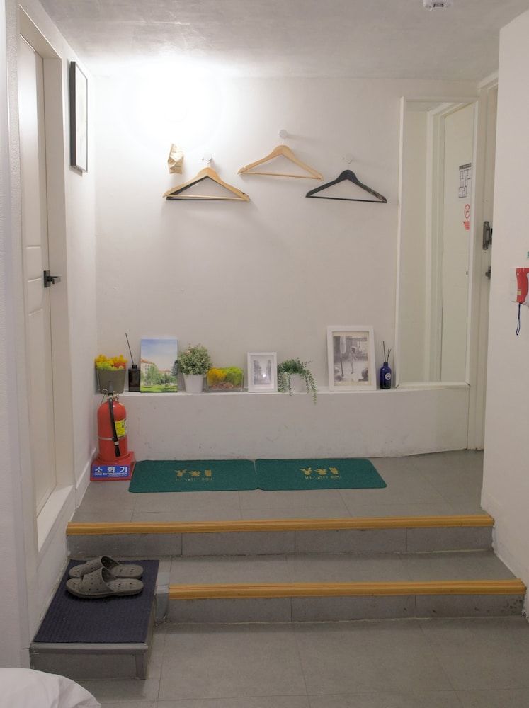 undefined Queen House Hongdae 5