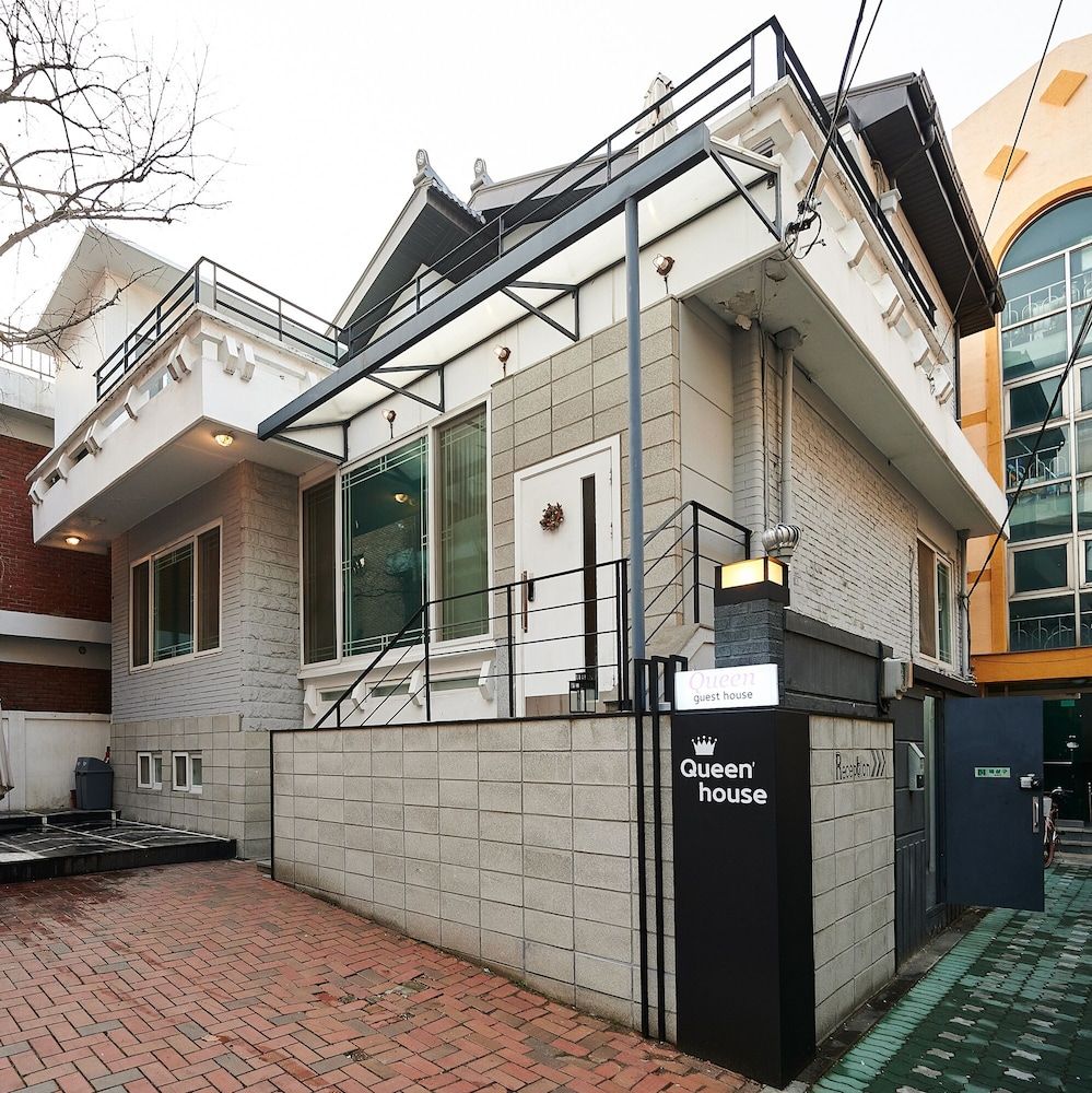 undefined Queen House Hongdae