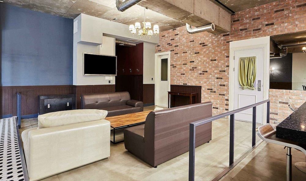 undefined 648 Hotel 2