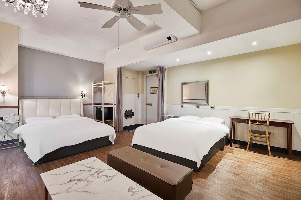 undefined 648 Hotel 3