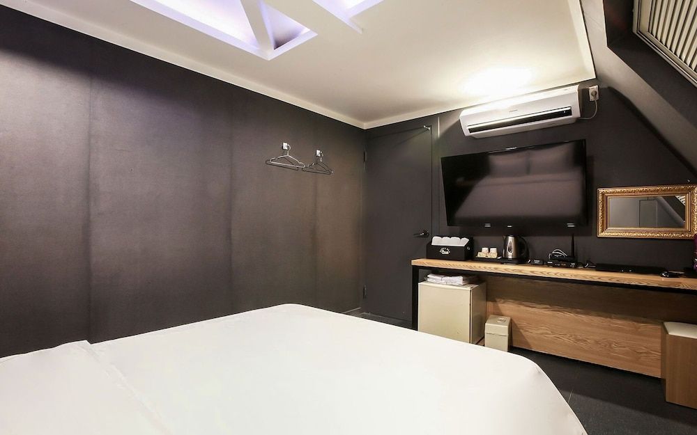 undefined Yeoksam Ben 4