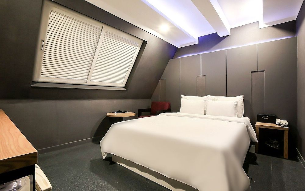 undefined Yeoksam Ben 2