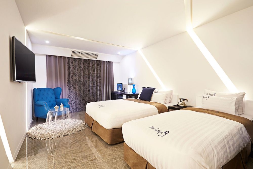 undefined Dongdaemun Boutique Nine 5