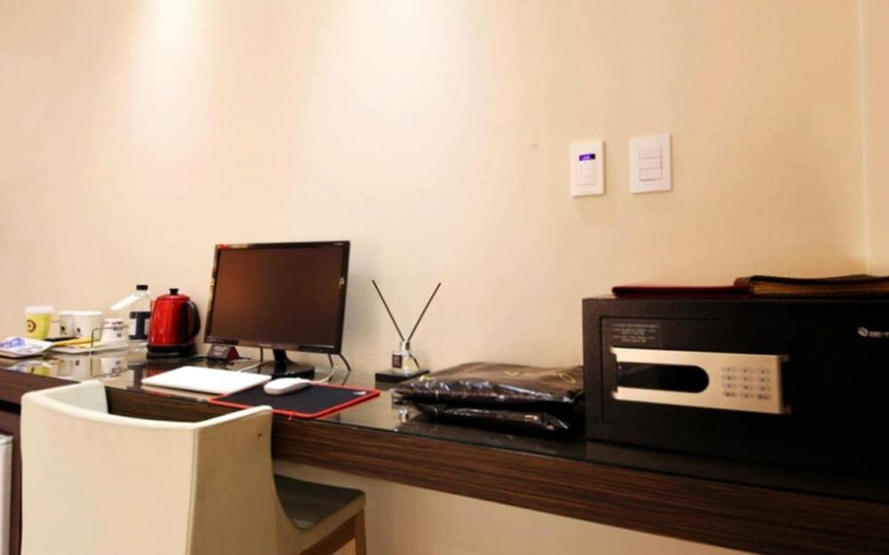 undefined Bago Hotel 8