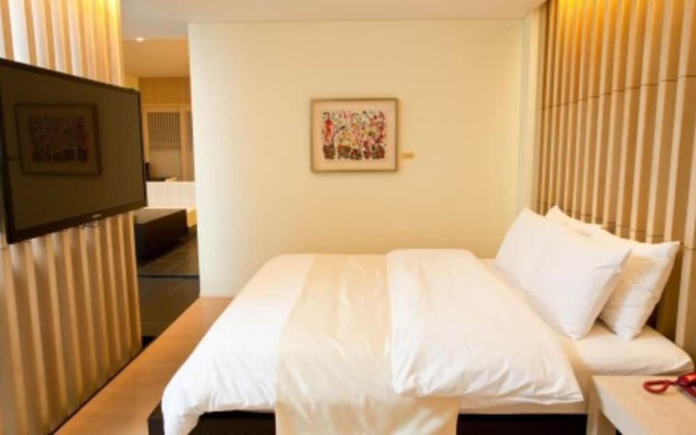 undefined Yuwon Hotel Nambu Terminal 9