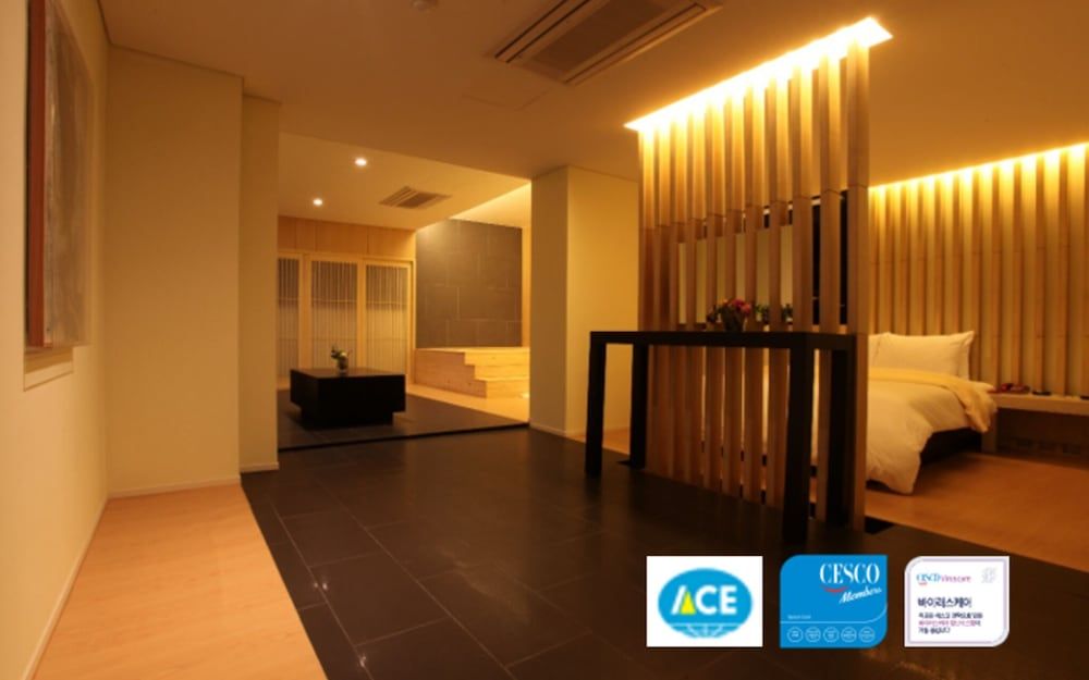 undefined Yuwon Hotel Nambu Terminal 10