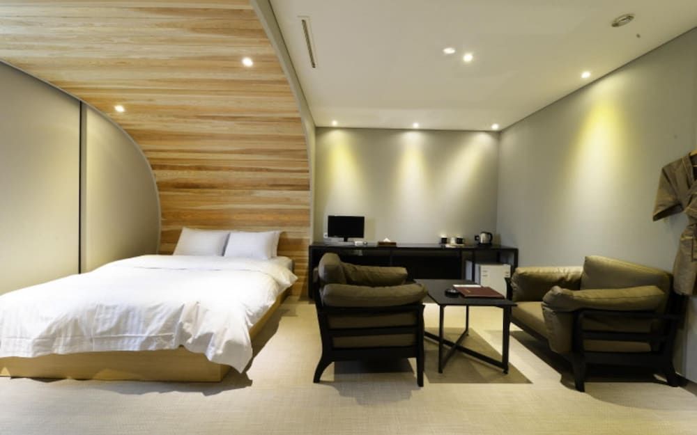 undefined Life Style S Hotel 9