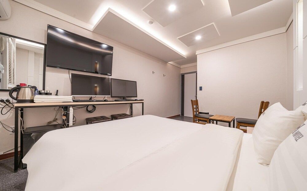 undefined Suyu H Hotel 4