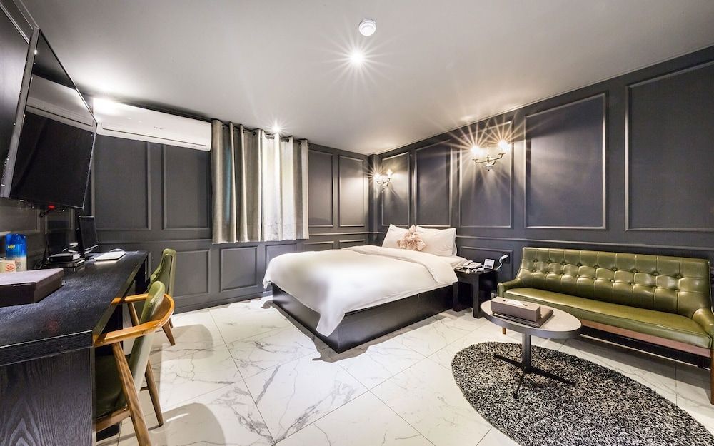 undefined Namguro Bom Branch no3 4