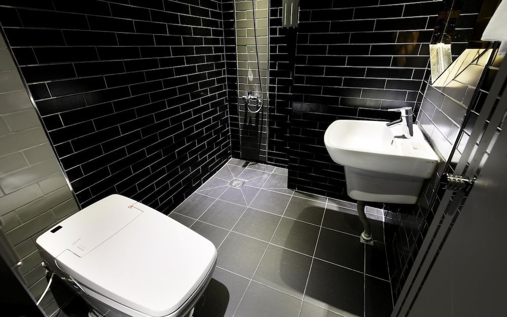 Namguro Bom Branch no3 Room (Gaming Room (High-end PC 65-inch TV N) 2