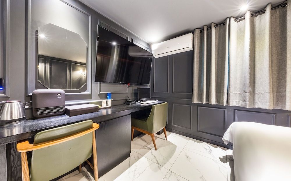 undefined Namguro Bom Branch no3 5