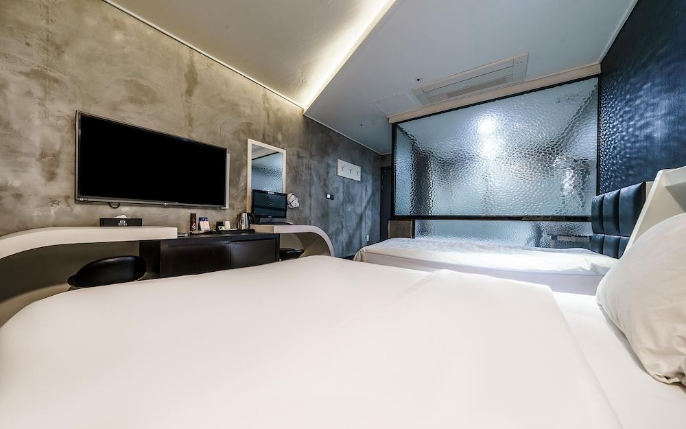 Sillim Sintra Room (Business Twin Room (OTT)) 6