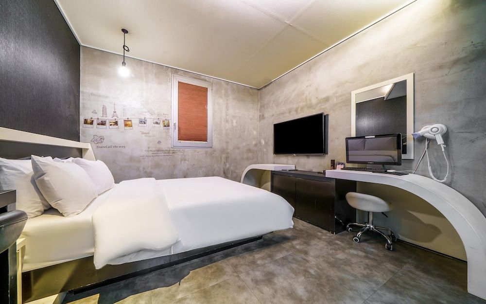 Sillim Sintra Room (Deluxe (OTT)) 4