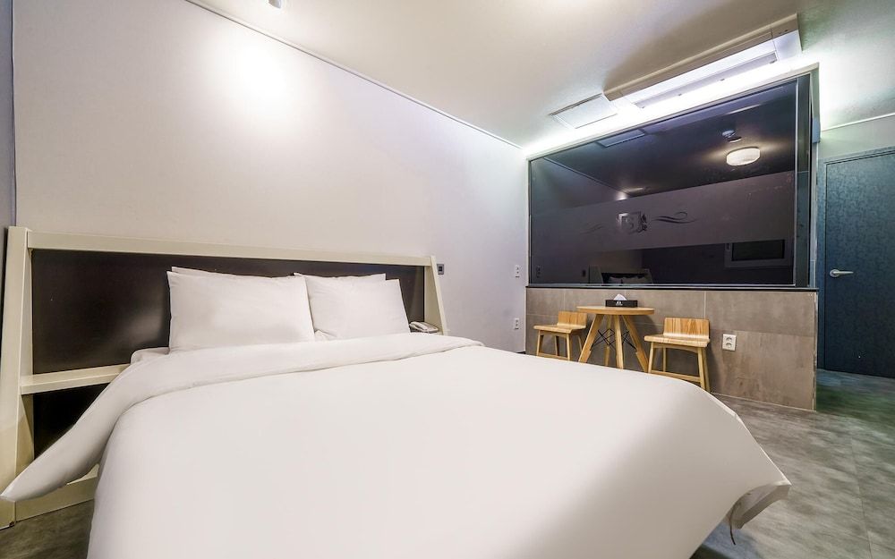 Sillim Sintra Room (Deluxe (OTT)) 2