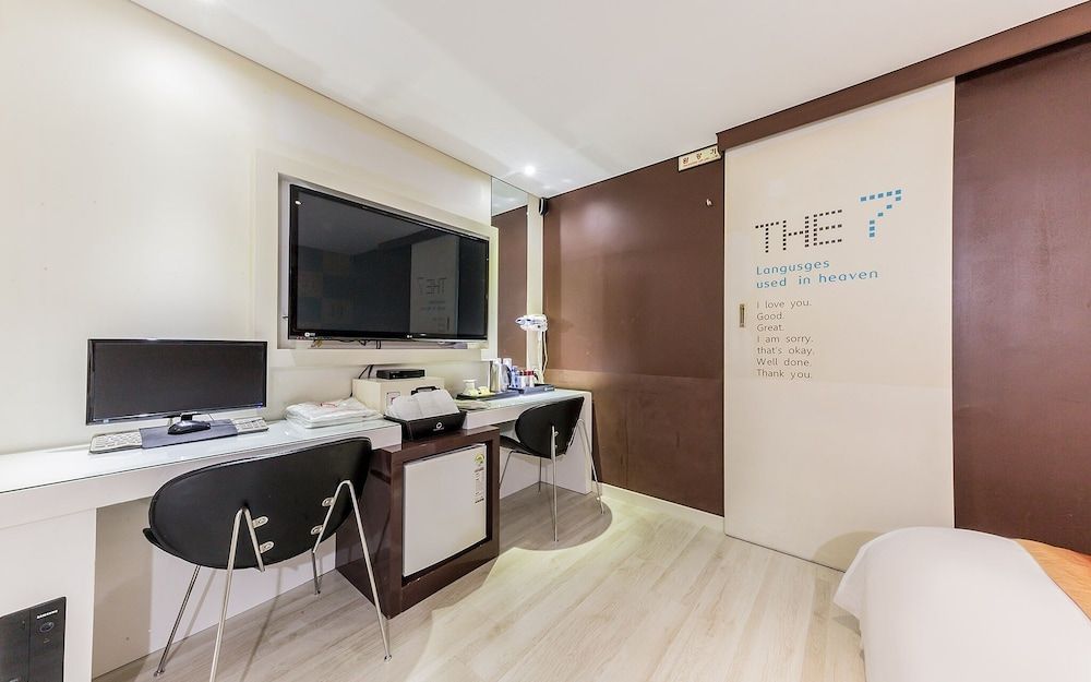 undefined Taereung W 8