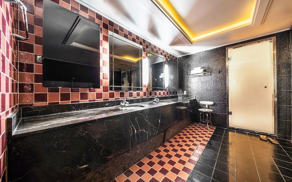 undefined Seocho Jasmin 10