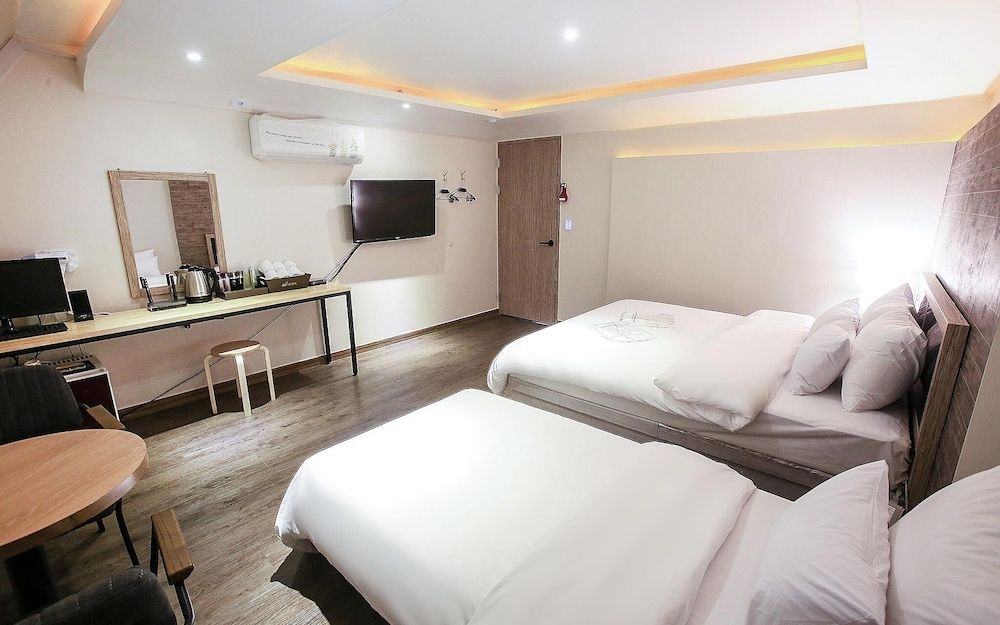 undefined Cheonho HIT 8