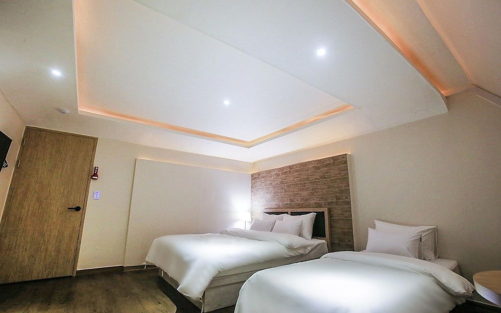 Cheonho HIT Room (Suite (Netflix viewing available)) 10