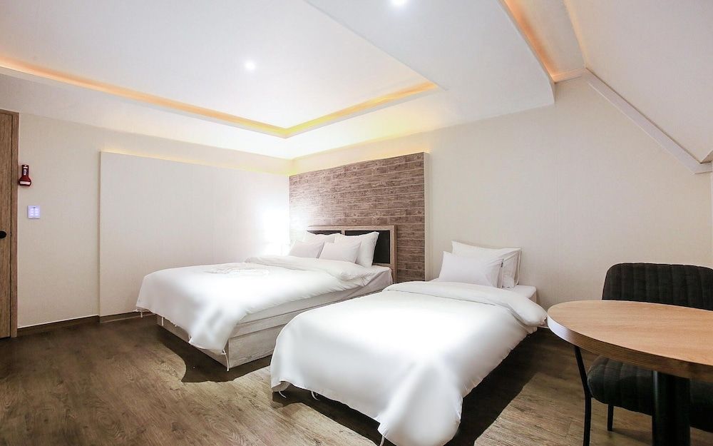 undefined Cheonho HIT 6