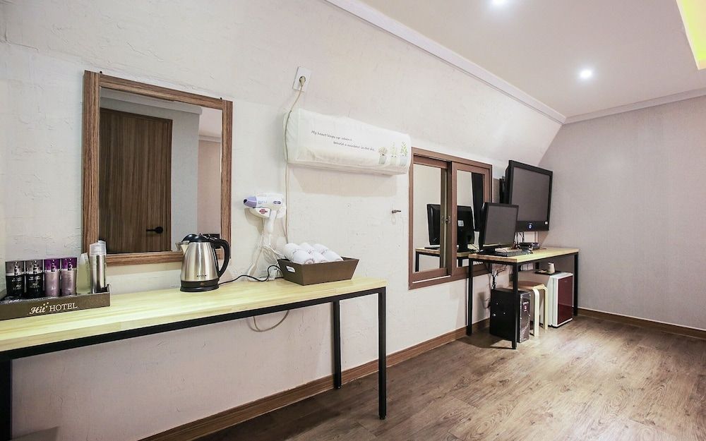 Cheonho HIT Room (Suite (Netflix viewing available)) 19