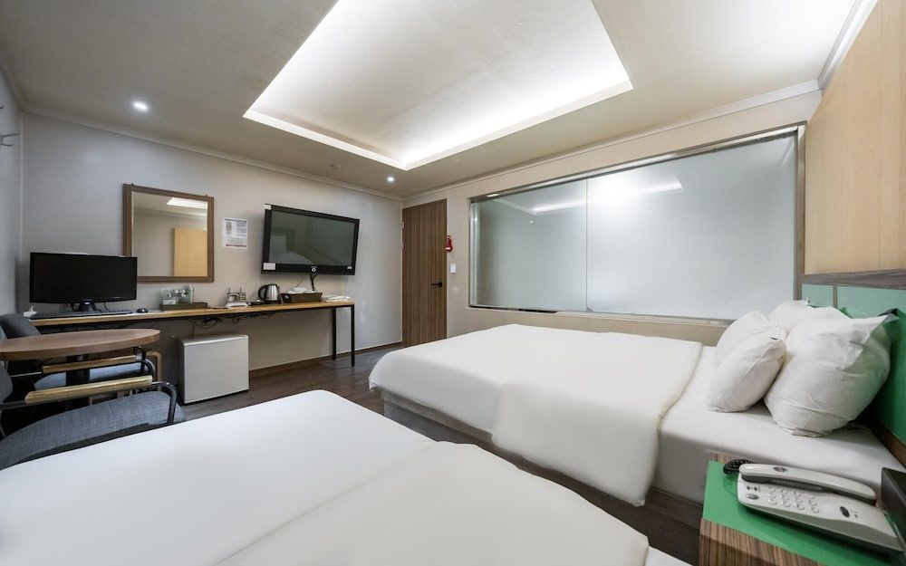 Cheonho HIT Room (Suite (Netflix viewing available)) 29