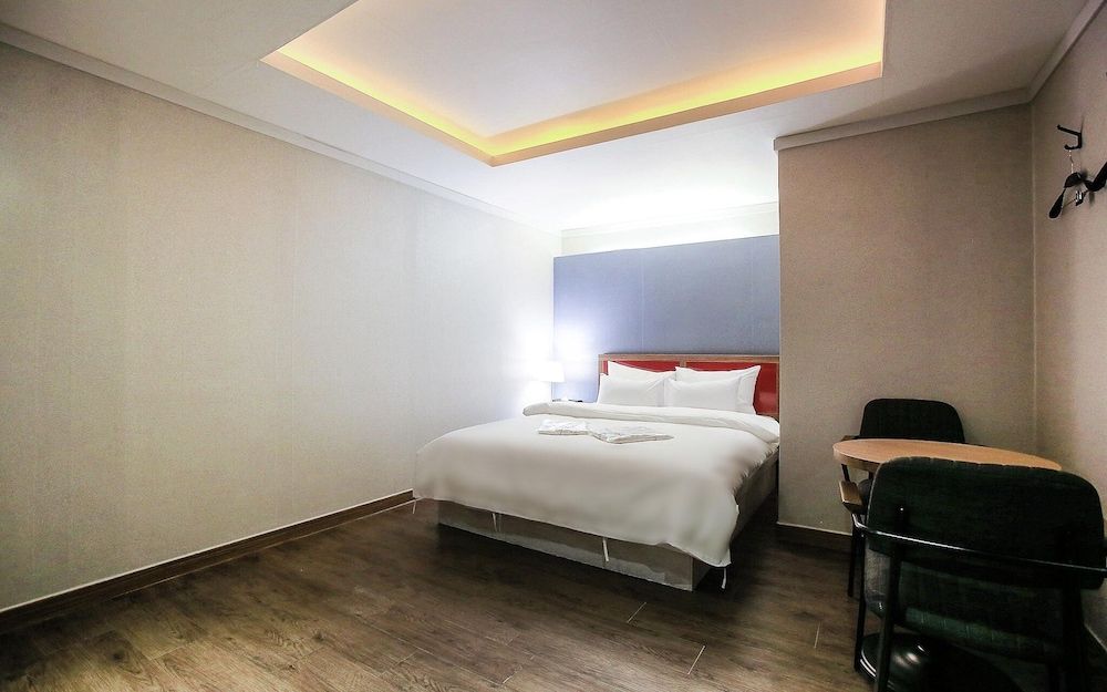 Cheonho HIT Room (Suite (Netflix viewing available)) 15