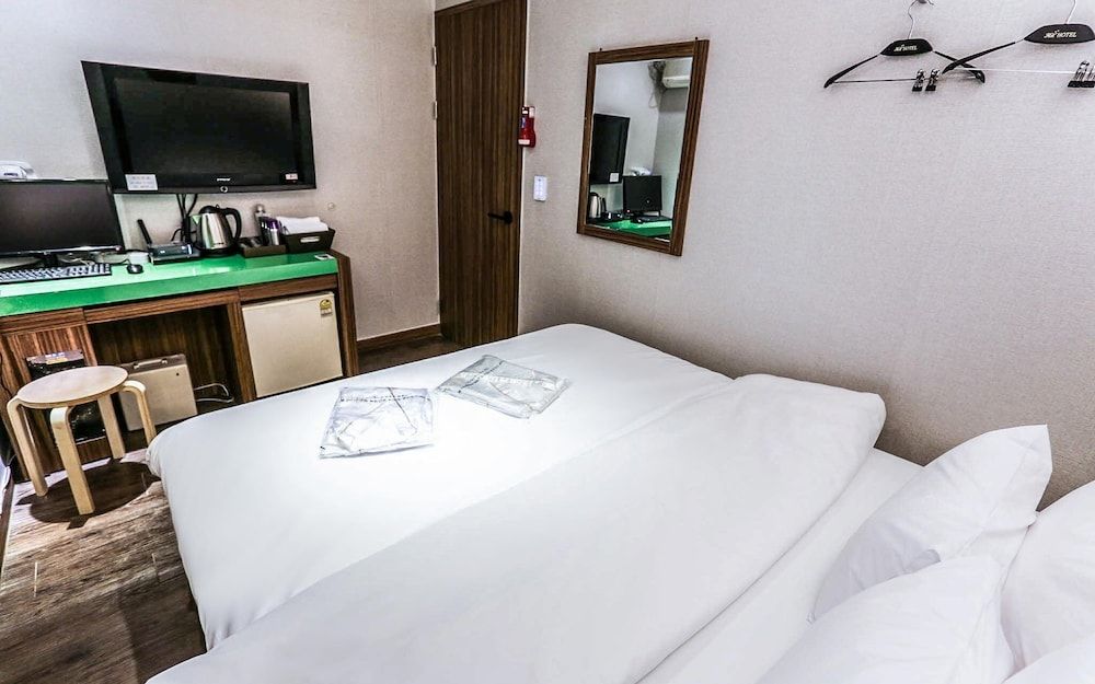 Cheonho HIT Room (Standard A (Netflix available)) 3